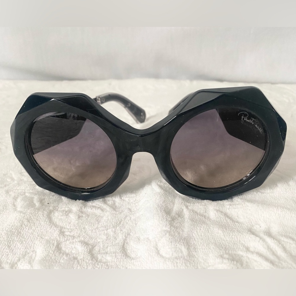 Roberto Cavalli ladies sunglasses like new!